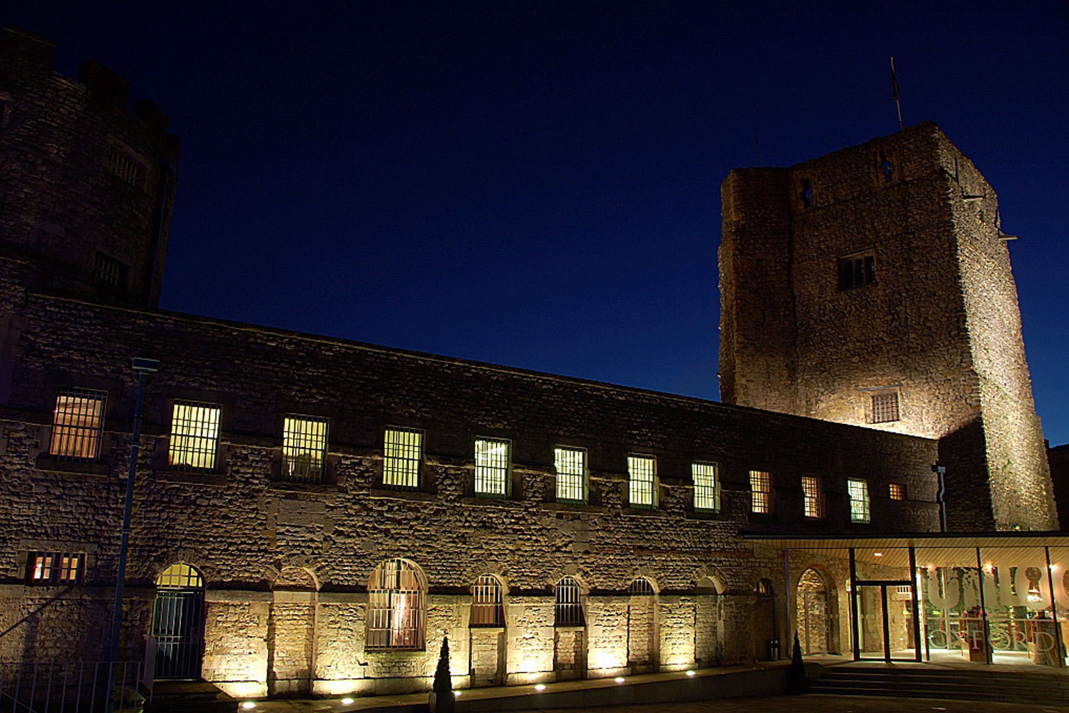 Malmasion-Oxford-Castle-02